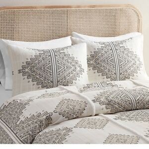 Madison Park Black and White Geometric Comforter Set
